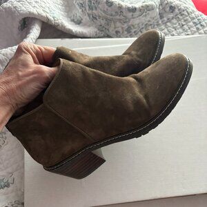 Sam Edelman Pryce Waterproof Suede Ankle Boots – Women’s Size 8